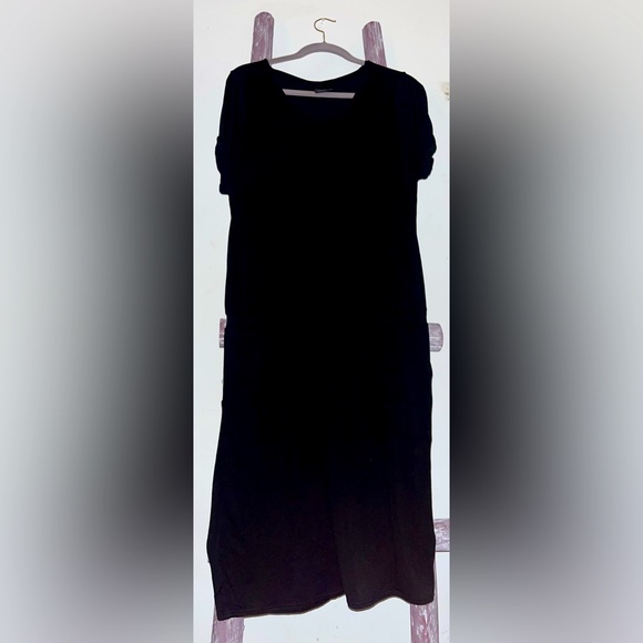 Women’s sundress - Picture 1 of 3